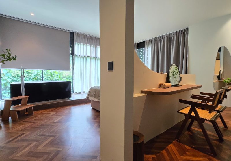 ROOM11-05